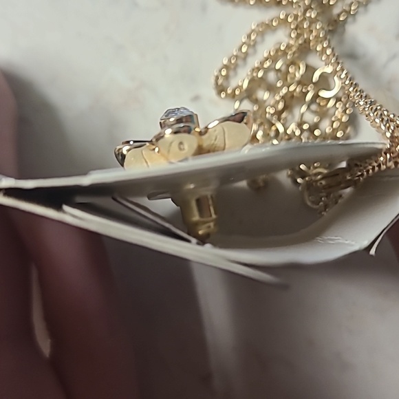 Napier Tortoise Flower Pendant, Stud Earring Set - Picture 6 of 6